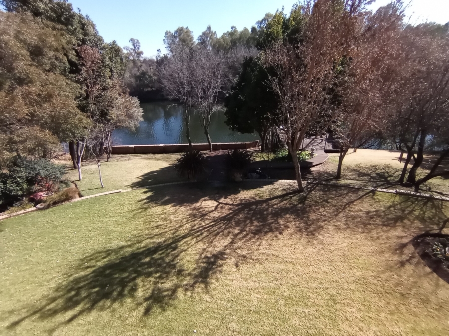 4 Bedroom Property for Sale in Vaal de Grace Nature Estate Free State